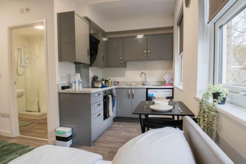 Gallery image of Cosy Abode next to Maidstone East Station - Serviced Apartment in Maidstone