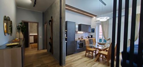 SPQR Luxury Apartment - Stazione Trastevere