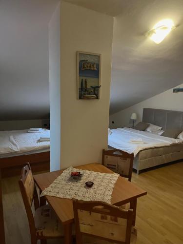 Posteľ alebo postele v izbe v ubytovaní Apartments Vunić
