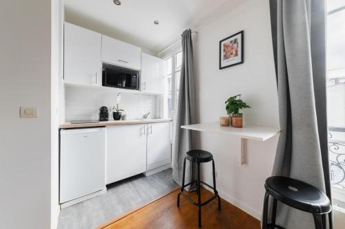 Cosy Apt Batignoles