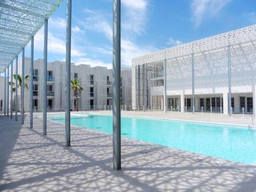 Kolam renang di atau dekat dengan Appart'Hotel Odalys Nakâra