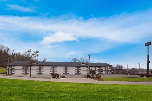 Red Lion Inn & Suites Caseyville in St. Louis