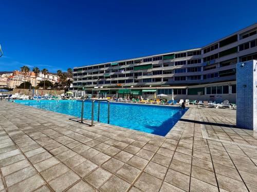 Sand and Salt Live Europa