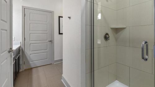 Phòng tắm tại Landing Modern Apartment with Amazing Amenities (ID3067X46)