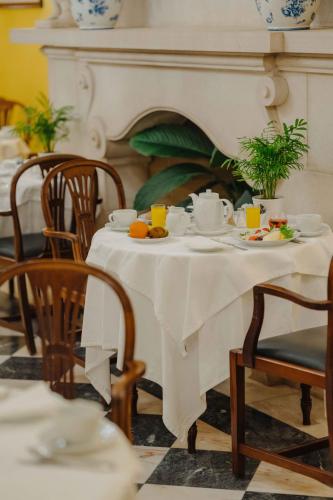 Jídlo v hotelu nebo okolí