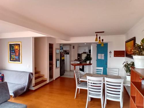 Posezení v ubytování HOMY APARTAMENTOS - Corferias, embassy, airport, G12, UN, Agora