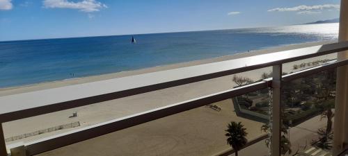 Grand appartement standing front de mer 90 m2