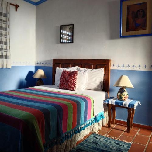 Katil atau katil-katil dalam bilik di Oaxaca Deleite