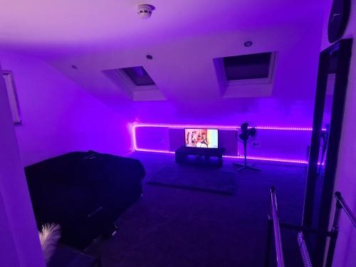 Foto dalla galleria di Hornet's Hideout - Large Double a Watford