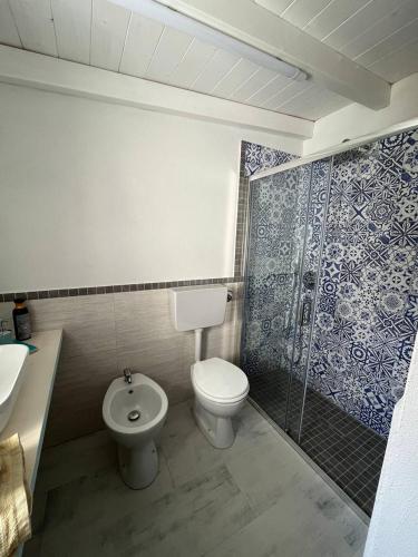 Un baño de Free Zone