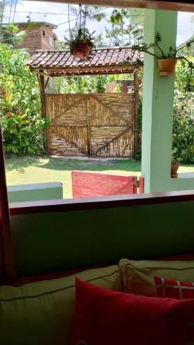 Κήπος έξω από το Lar do tio Roco em paraty