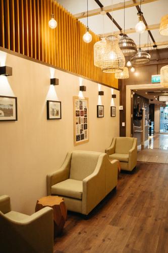 Χώρος καθιστικού στο Auckland City Hotel - Hobson St