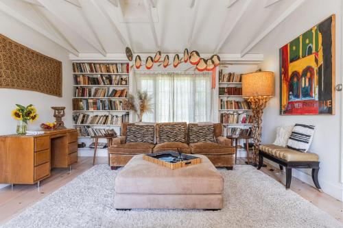 Gallery image of The Accord Estate: Historic Hoop Barn in Accord