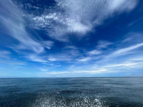 a view of the ocean from a boat in the water at Casa Tinti in Tintipan Island