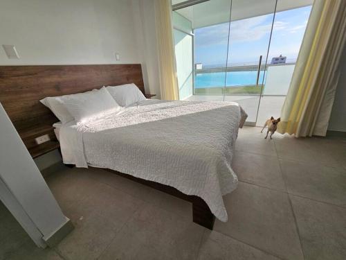 En eller flere senge i et værelse på Casa de Playa Luxury Laguna Azul Tacna