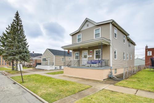 Gallery image of Walk to Metra Pet-Friendly Blue Island Apt in Blue Island
