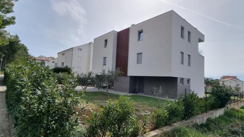 Apartments with parking space Podstrana, Split - 22298