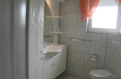 Apartments by the sea Barbat, Rab - 22366