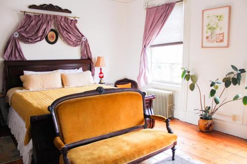 Area soggiorno di The Borland House Inn