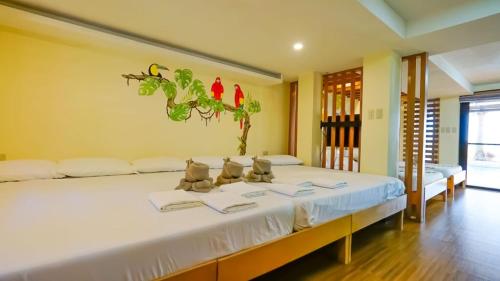 Postel nebo postele na pokoji v ubytování Bakasyunan Resort and Conference Center - Zambales
