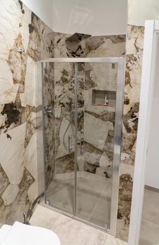 Salle de bains dans l'établissement Incantonapoli
