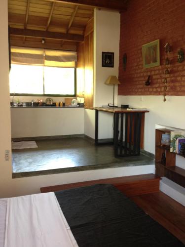 Una cama o camas en una habitación de Highbury Colombo