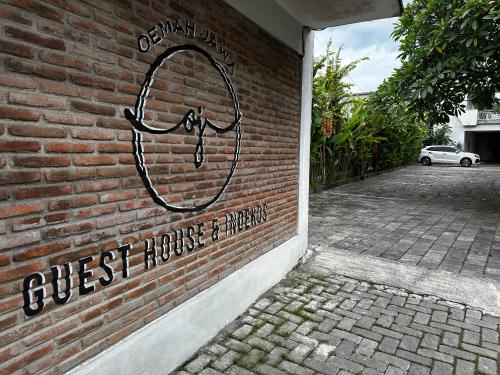Πιστοποιητικό, βραβείο, πινακίδα ή έγγραφο που προβάλλεται στο oemah jawa guesthouse jember