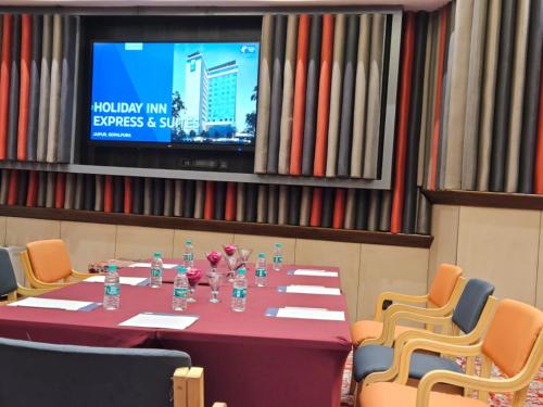 Konferenční prostory v ubytování Holiday Inn Express & Suites Jaipur Gopalpura by IHG
