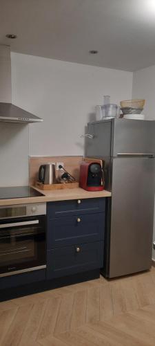 Una cocina o zona de cocina en L'ile Des Prevots