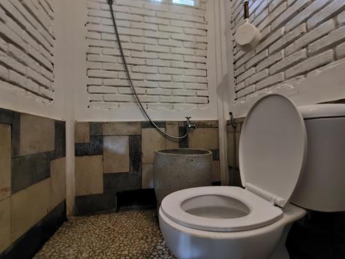 Koupelna v ubytování Rangsot Inn