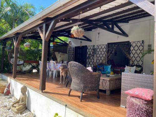 Χώρος καθιστικού στο Chambre D'hote PLACE DES AMOUREUX