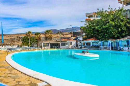 Kolam renang di atau dekat dengan MarketHome Sea View Sueño Azul