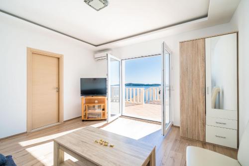 Apartments Marnic