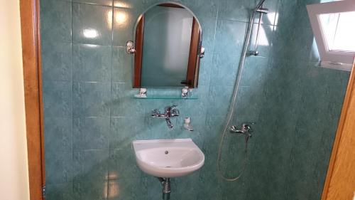 Koupelna v ubytování Classic Hotel