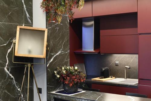 Luxury Apt B at Mitropoleos-Aristotelous Square