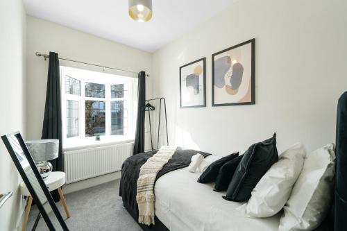 Ruang duduk di Luxurious house in Wembley - Garden