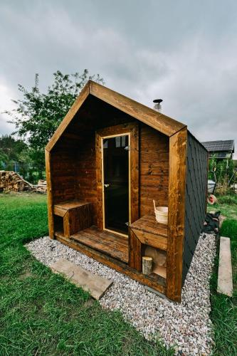 Zahrada ubytování Szary Domek 3 jacuzzi kominek jezioro klimatyzacja