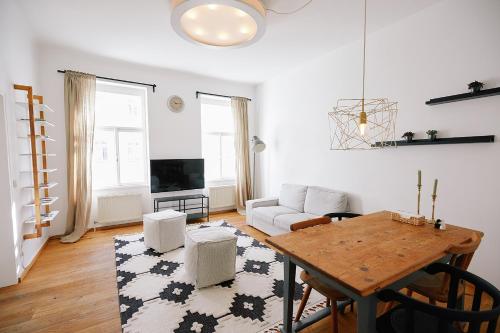 Enchanting 3-Room Oasis with Balcony