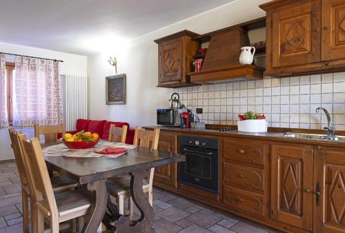 Dapur atau dapur kecil di Au Petit Chevrot