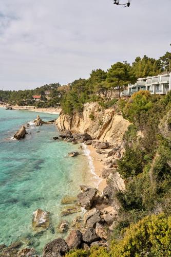 White Rocks Hotel Kefalonia — Beach