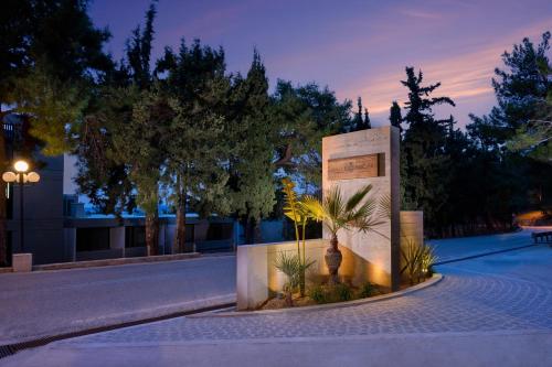 White Rocks Hotel Kefalonia — Property building