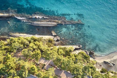 White Rocks Hotel Kefalonia — Bird's eye view