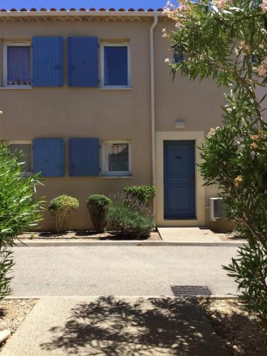 Nice house with shared pool in the Alpilles, 8 persons