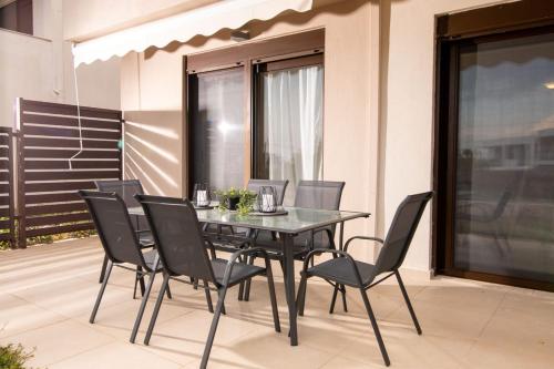 Gallery image of Harry Sea Side Family Apartment, Gerakini in Gerakini