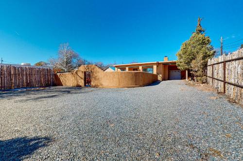 Alameda Manor – Photos 3