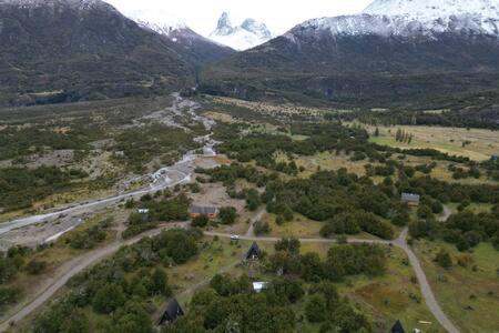 an aerial view of a valley with a mountain at OUTSCAPE l Cabaña Familiar en mejor sector de Cerro Castillo in Villa Cerro Castillo