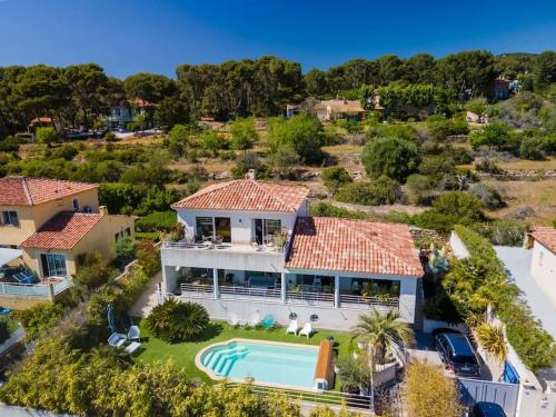 Jolie villa avec piscine et vue mer - Villa Oasis