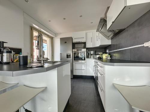 AGENCIA appartement 2 chambres au Suquet
