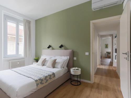 The Best Rent - Spacious and renovated two-bedroom apartment downtown