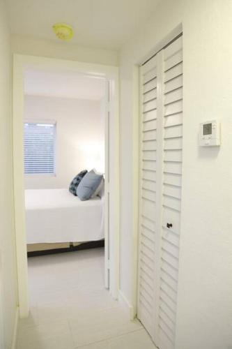 Apt 2 Miami Designer Apartment in the Upper East-Side photo 15